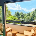 Modern With Balcony & View Apartament *
