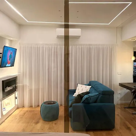 Modern With Balcony & View