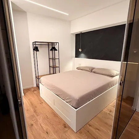 Modern With Balcony & View Apartment Verbania