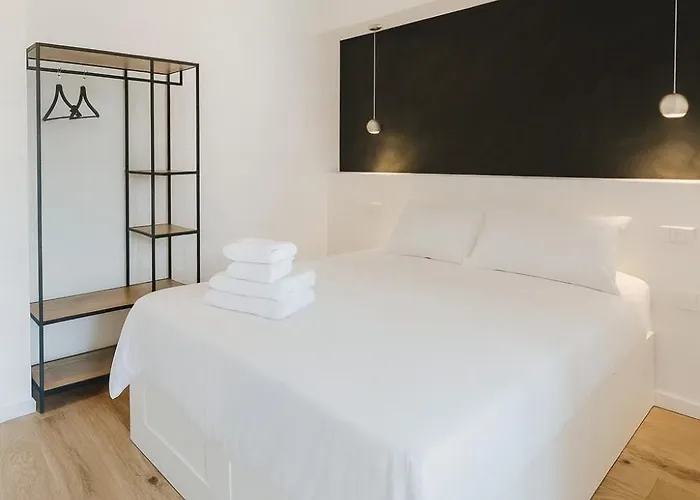 Modern With Balcony & View * ヴェルバーニア